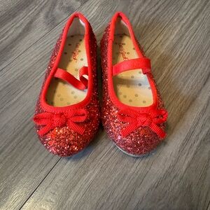 Adorable Cat and Jack toddler shoes size 6.